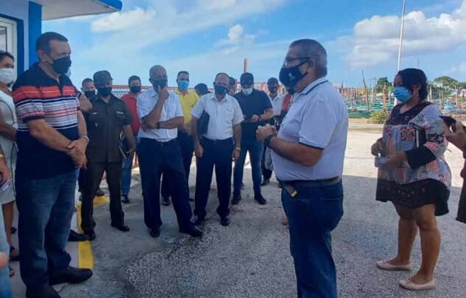La Comisión Interministerial estuvo integrada por representantes de los ministerios de Transporte, Turismo, Salud, del Interior, la Aduana y Capitanía de Puertos.