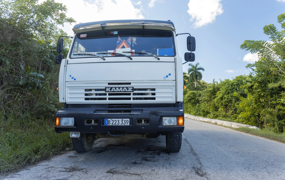 La Empresa Provincial de Transporte dispone de un parque de 27 medios de alto porte para cubrir las rutas del Plan Turquino.