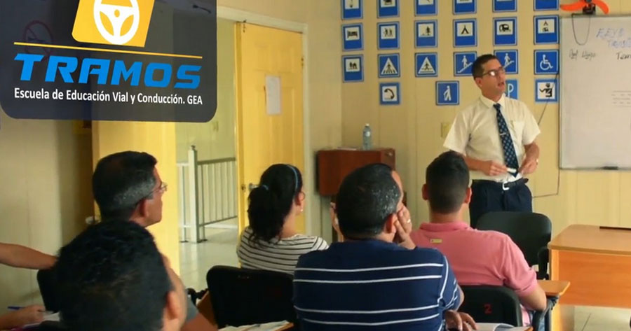 Escuela de Educación Vial y Conducción