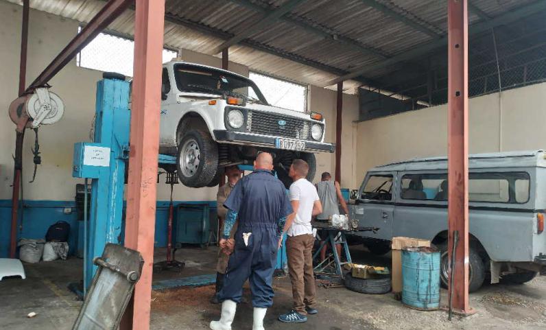 Taller de servicios de Divep / Foto: Escambray
